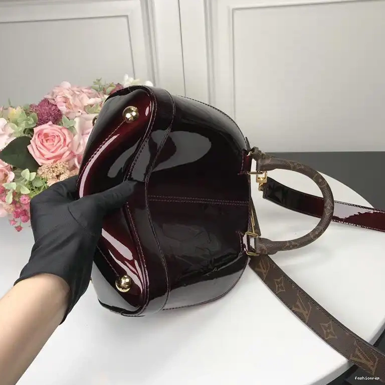 Fashionrepsfam ru Bags 19T1L0241 LV 0714